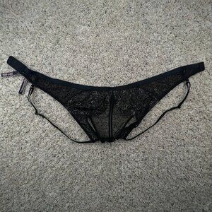 VICTORIA'S SECRET Very Sexy Lace Bra Bralette Black Floral Small Lingerie